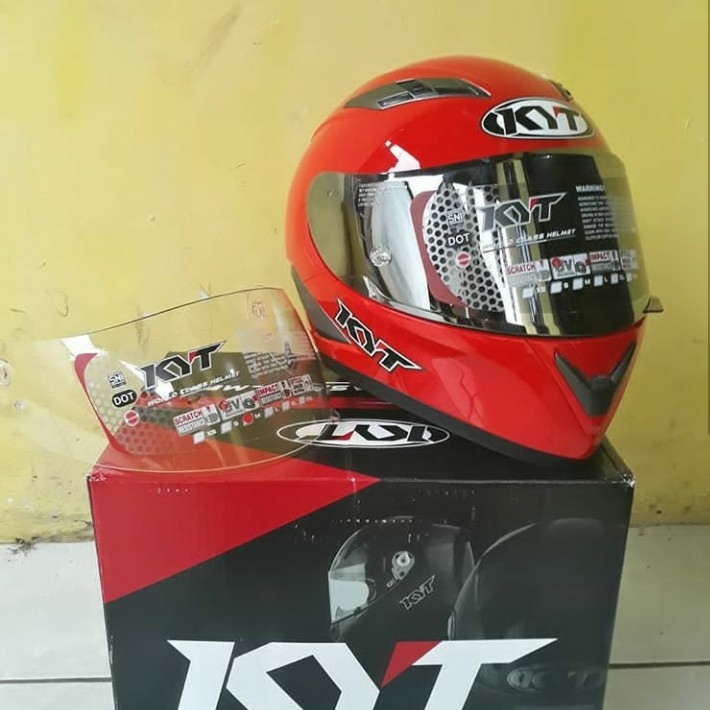 Helm KYT Cahayamotorbali
