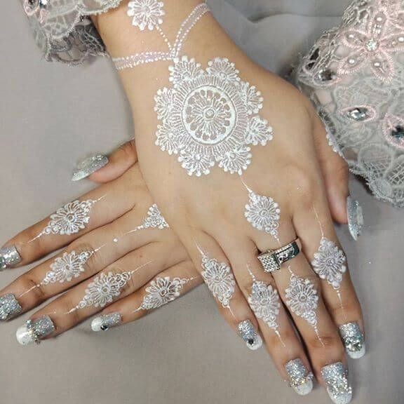 Henna Pernikahan