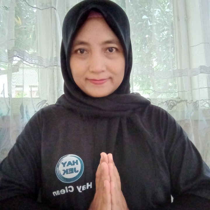 Hesti Muzdalifah