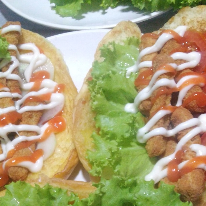 Hotdog Ayam Crispy Naget