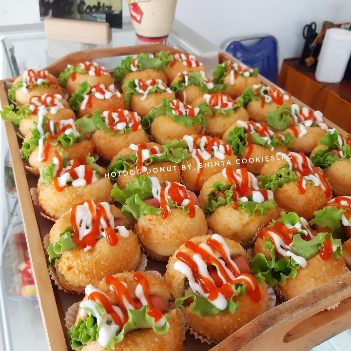 Hotdog Donut