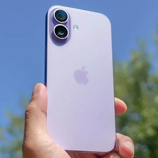 I PHONE 17 256GB 4