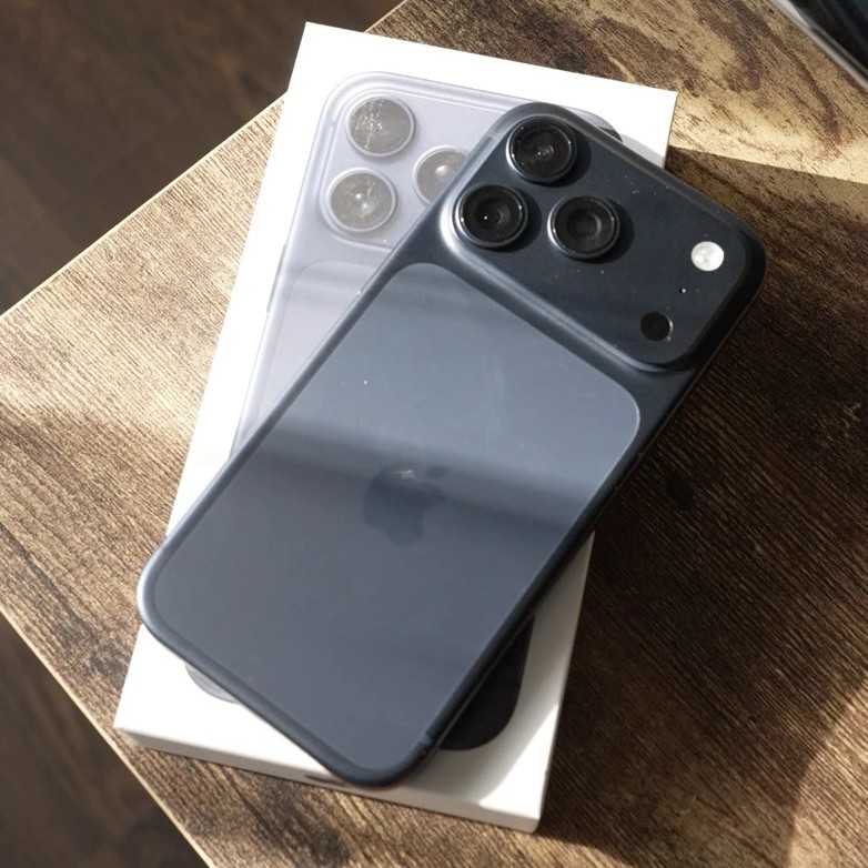 I PHONE 17 PRO 1T 3
