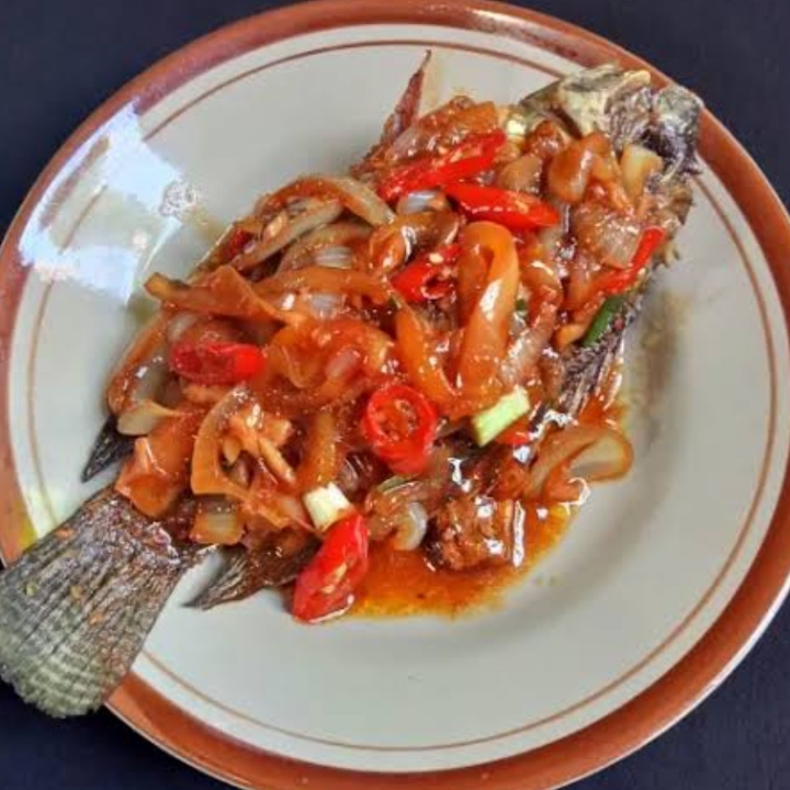 IKAN NILA ASAM MANIS 