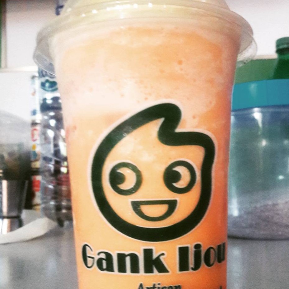 Ice Blend Rasa Mangga Topping Boba Dan Es Krim Vanilla