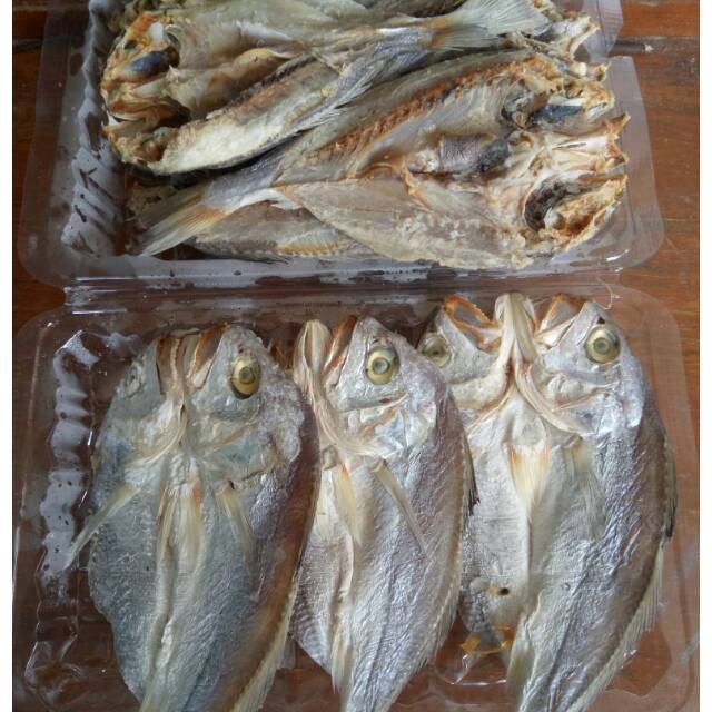 Ikan Asin Tiga Waja