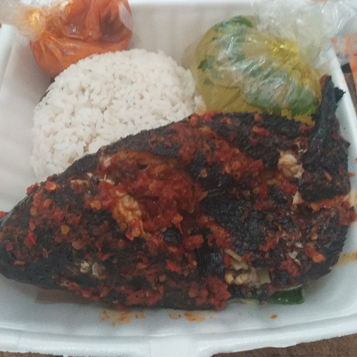 Ikan Bakar 