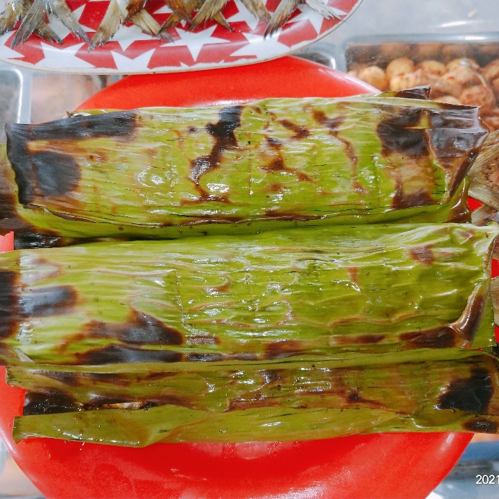 Ikan Bakar Daun 