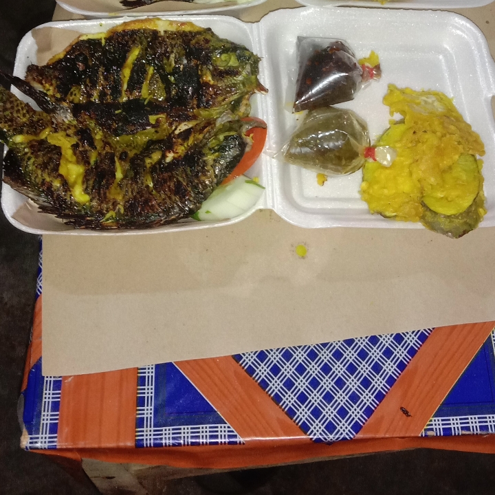 Ikan Bakar Plus Nasi