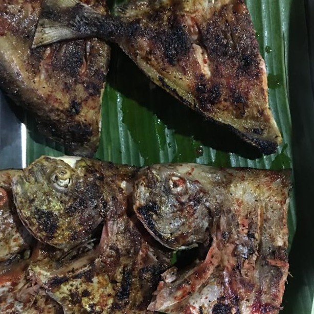 Ikan Bawal Bakar