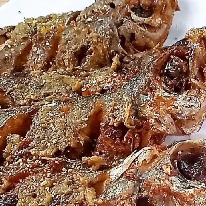 Ikan Goreng Mata Besar