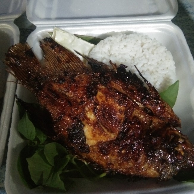 Ikan Gurame Bakar