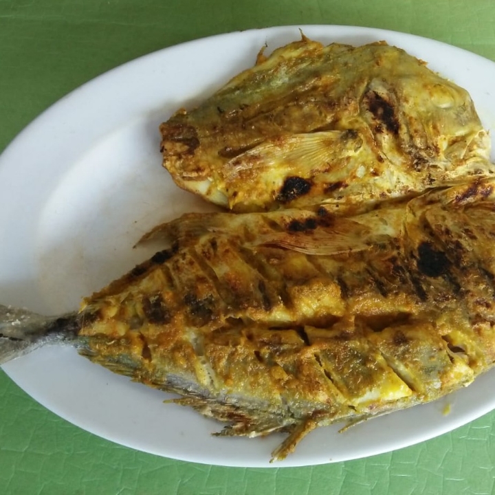 Ikan Laut HARGA PER ONS MINIMAL 5 ONS MAKS 10 ONS PER EKOR