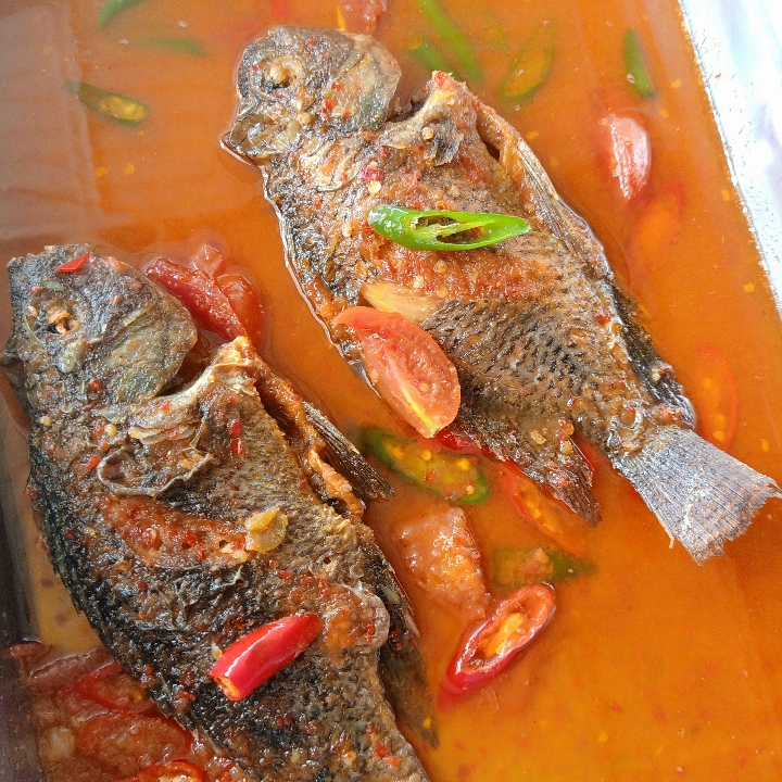 Ikan Nila Asam Manis