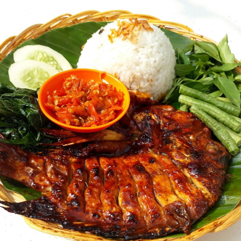 Ikan Nila Bakar Dan Nasi
