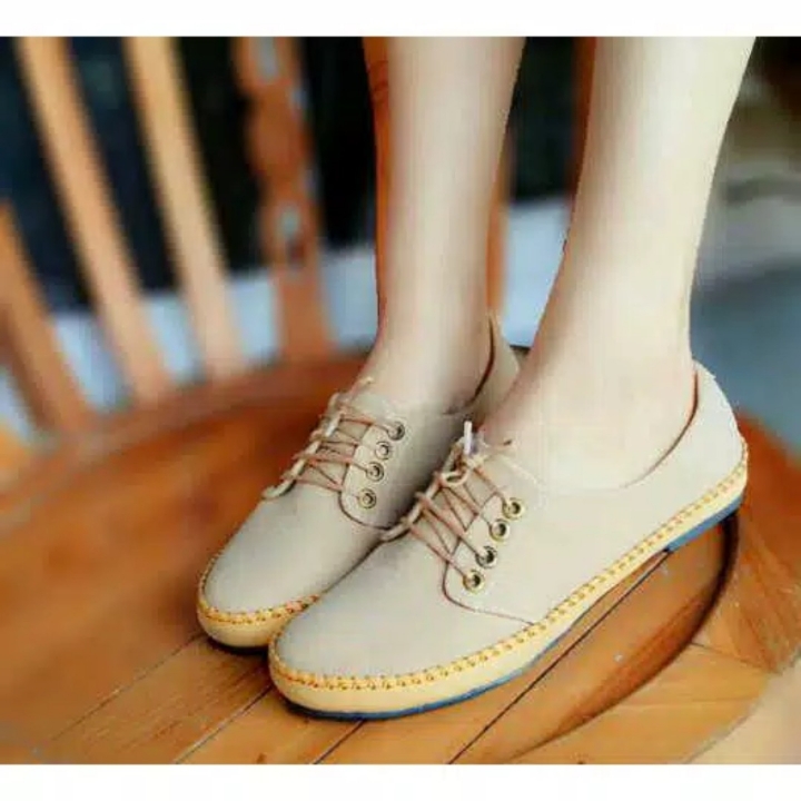 Ikhlasia Sepatu Wanita Kets Casual SP60 Basic Shoes