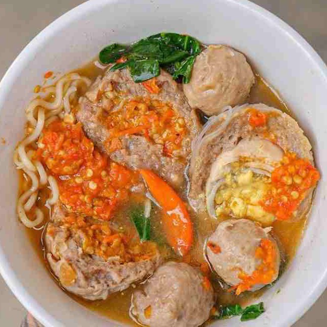 Indomie Bakso Besar