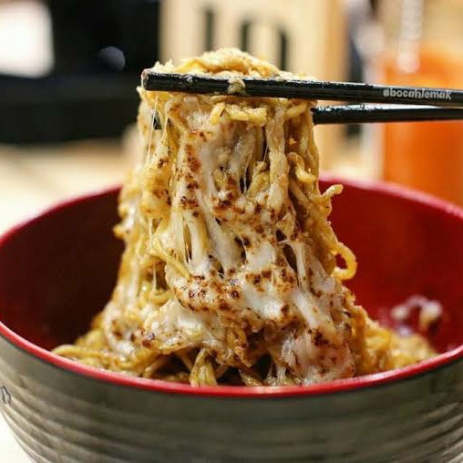 Indomie Goreng Mozarella