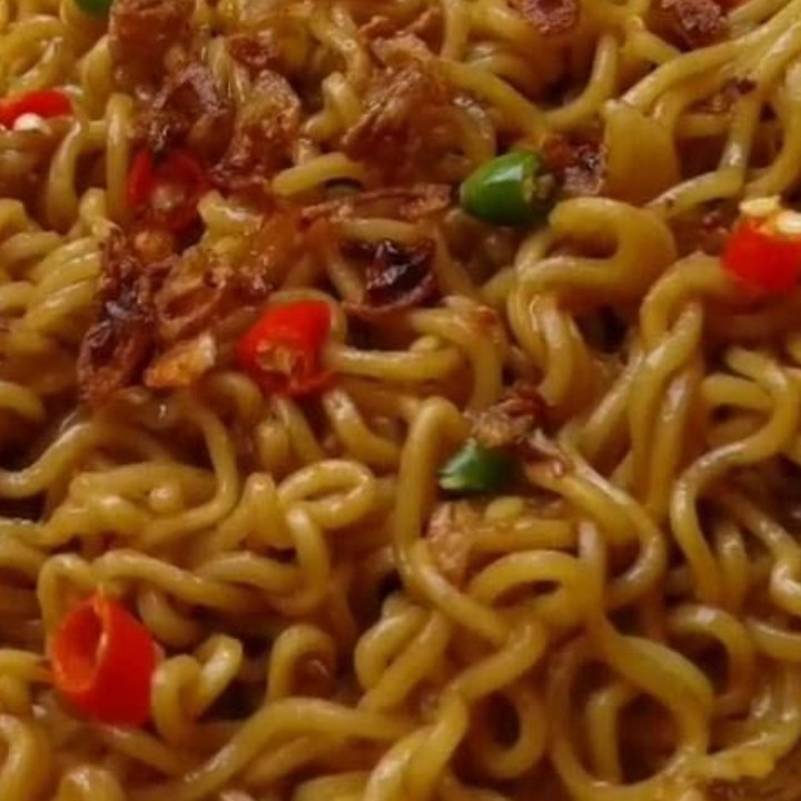 Indomie Goreng Pedas Gila Baso Jumbo