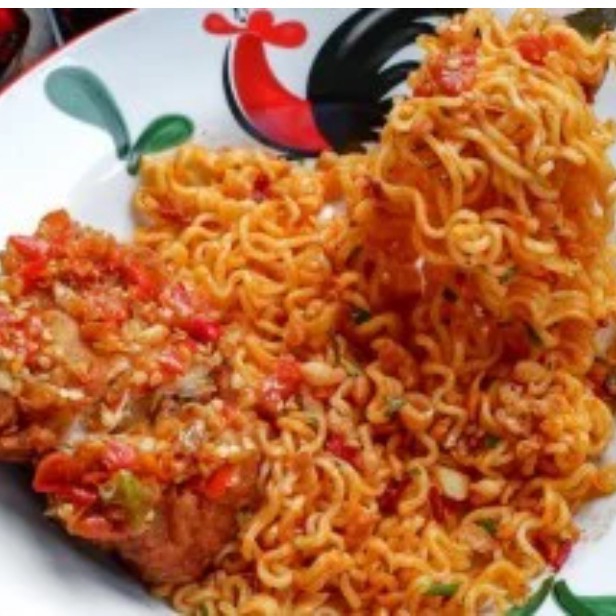 Indomie kuah Ayam geprek