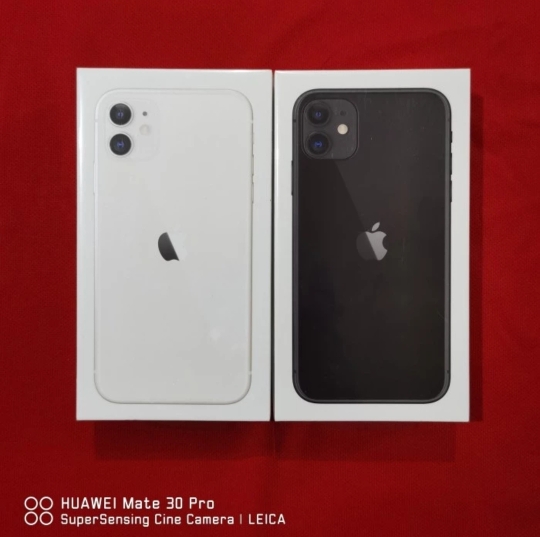 Iphone 11 64Gb segel new Garansi resmi 1 tahun
