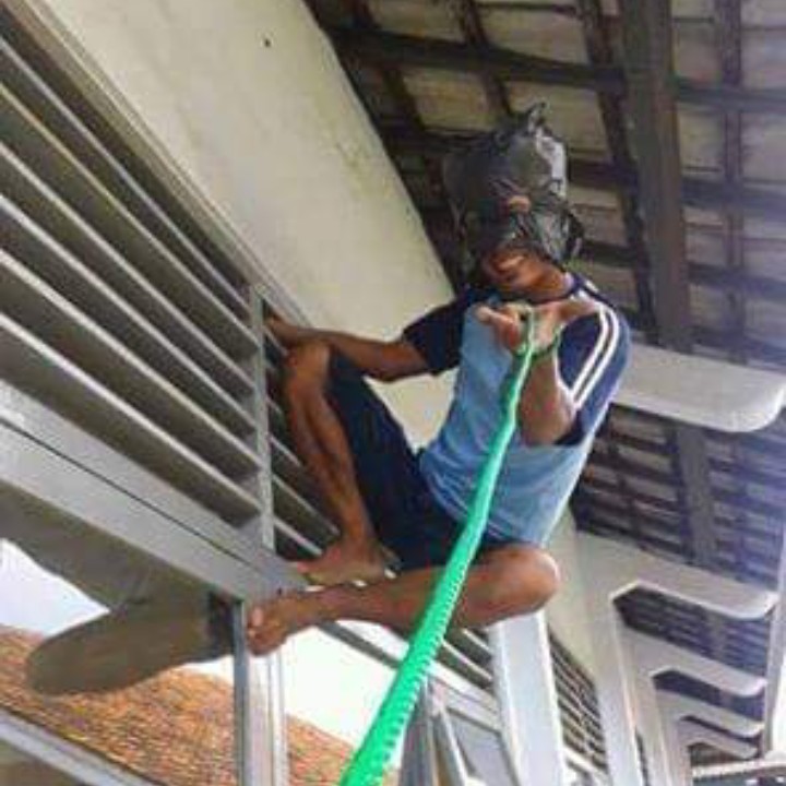JASA SERVICE  GENTENG BOCOR