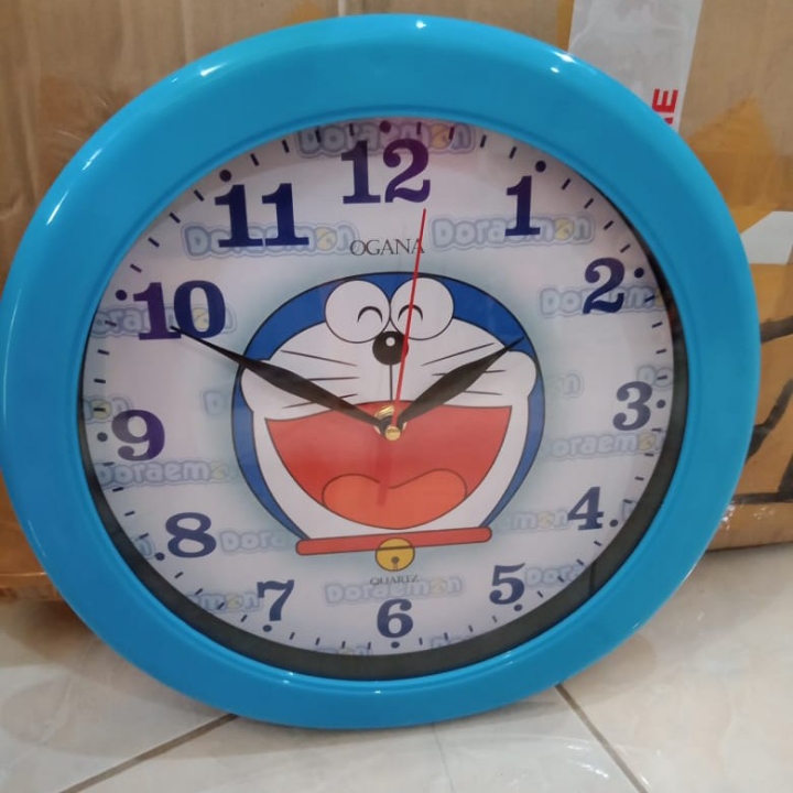 Jam Dinding Karakter Doraemon