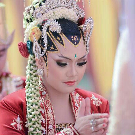 Jasa Rias Pengantin Rias Wisuda Dll