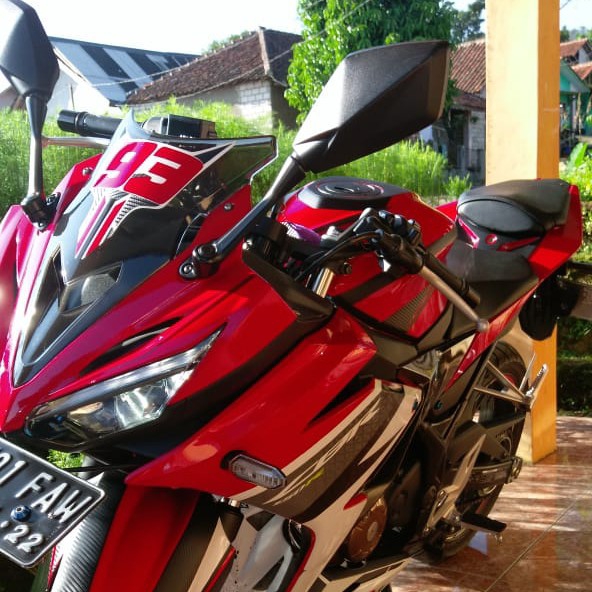 Jual Motor Honda CB150R