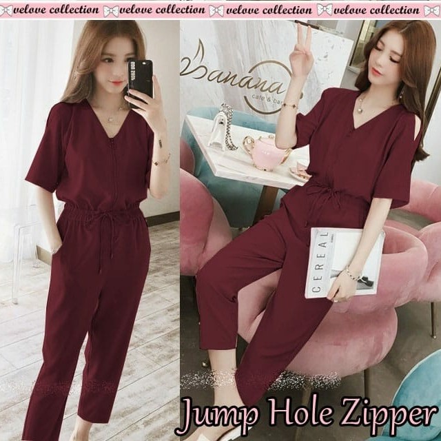 Jump Hole Zipper Maroon