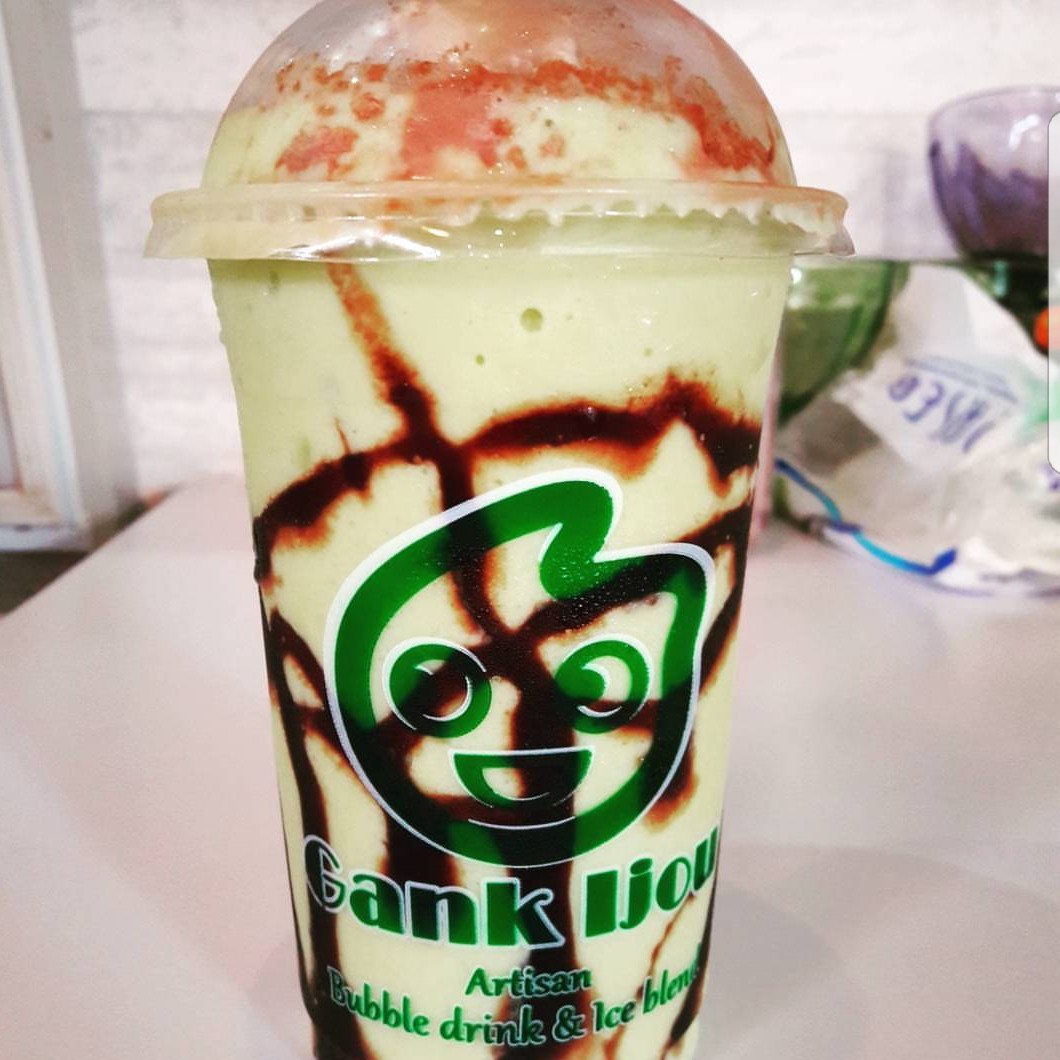 Jus Alpukat Topping Es Krim Dan Milo