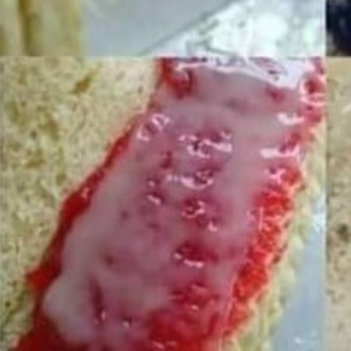 KACANG - STRAWBERRY