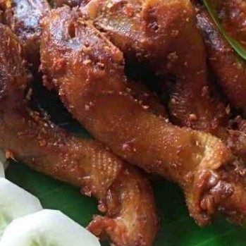 KEPALA BEBEK ATAU AYAM GORENG