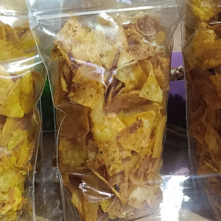 KERIPIK SINGKONG MELAWI PEDAS
