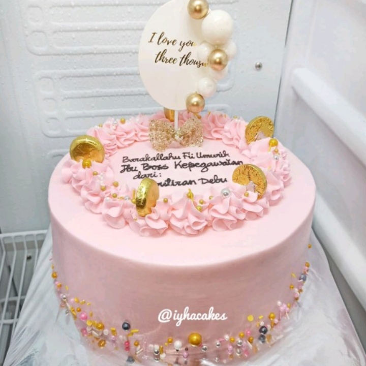 KUE ULANG TAHUN SEDERHANA 