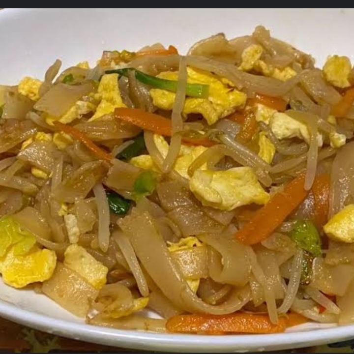 KWITIAU GORENG TELUR 