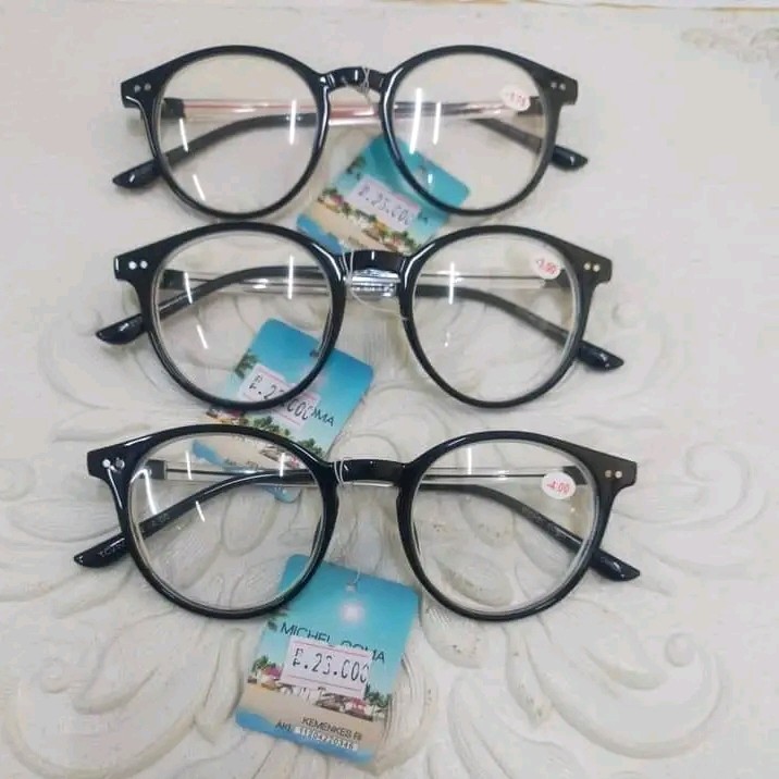 Kacamata TC252D