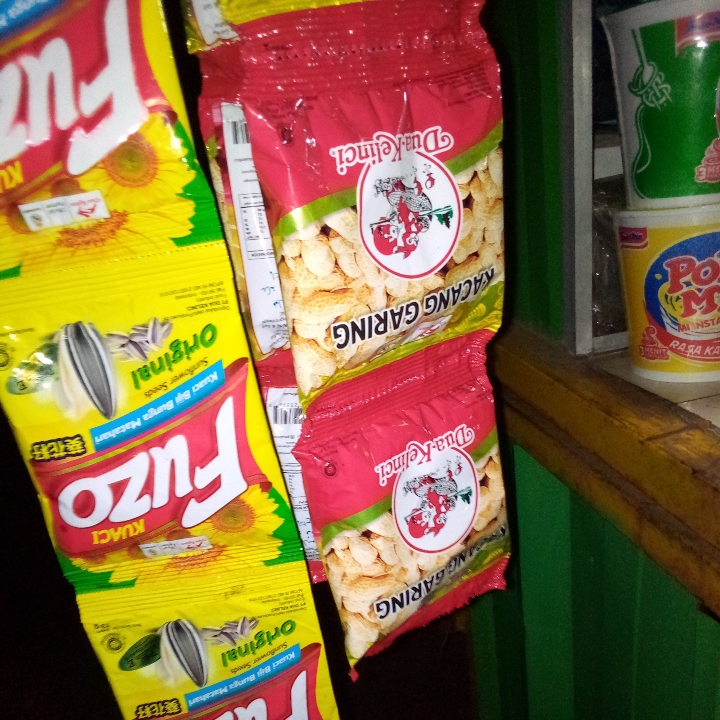 Kacang Kulit