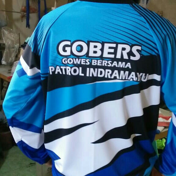 Kaos Jersey Desain Bebas
