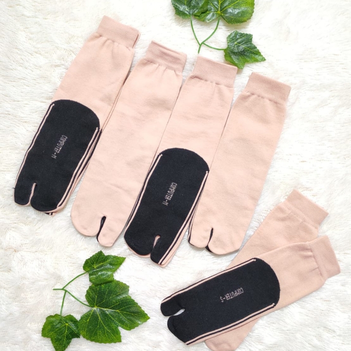 Kaos Kaki  2