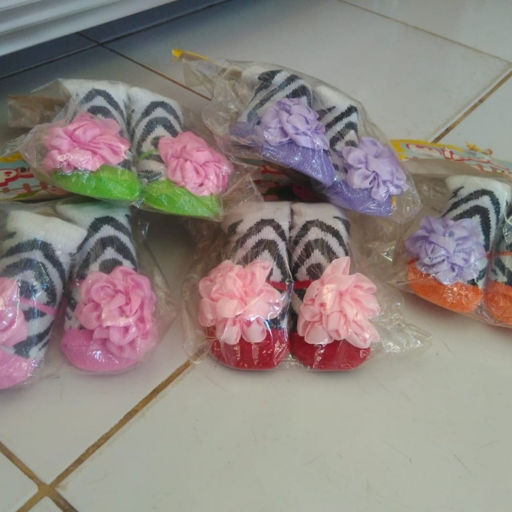 Kaos Kaki Bayi Bunga