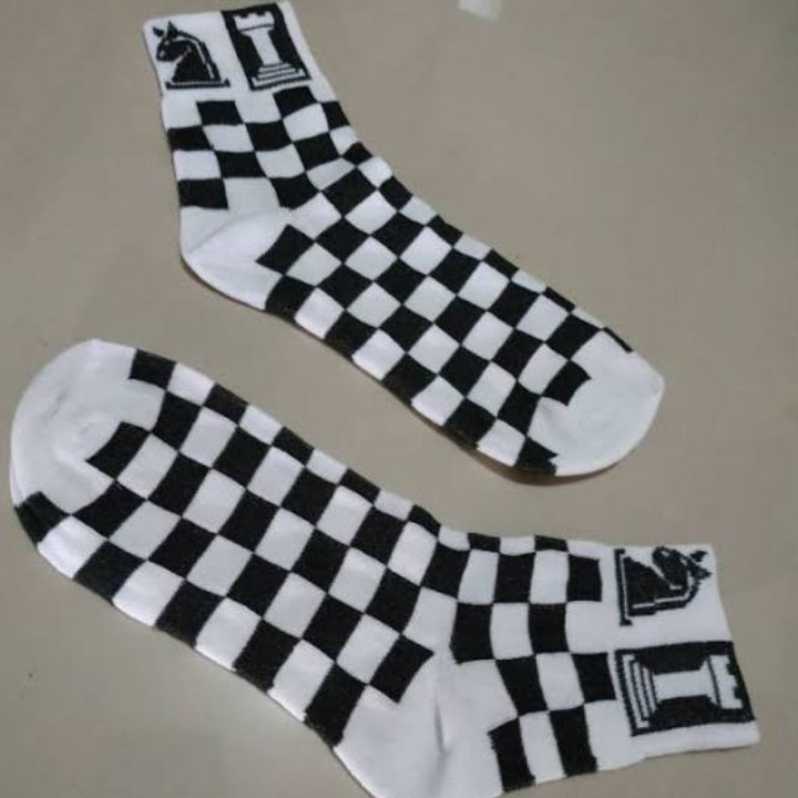 Kaos Kaki Catur