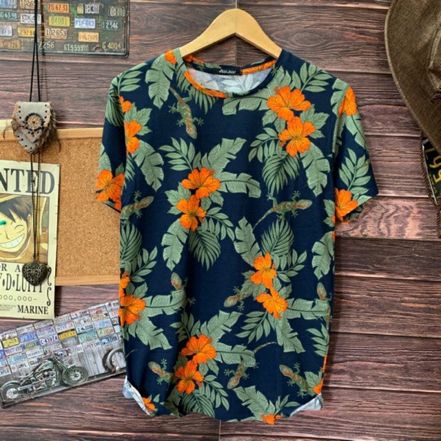 Kaos Motif Bunga Dan Corak