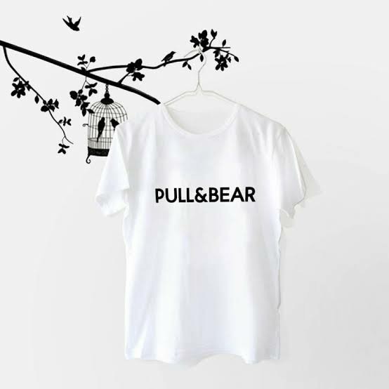 Kaos Pull and Bear Putih