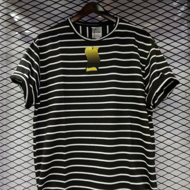 Kaos Salur  2