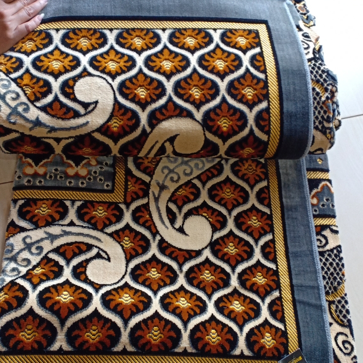 Karpet Permadani  2