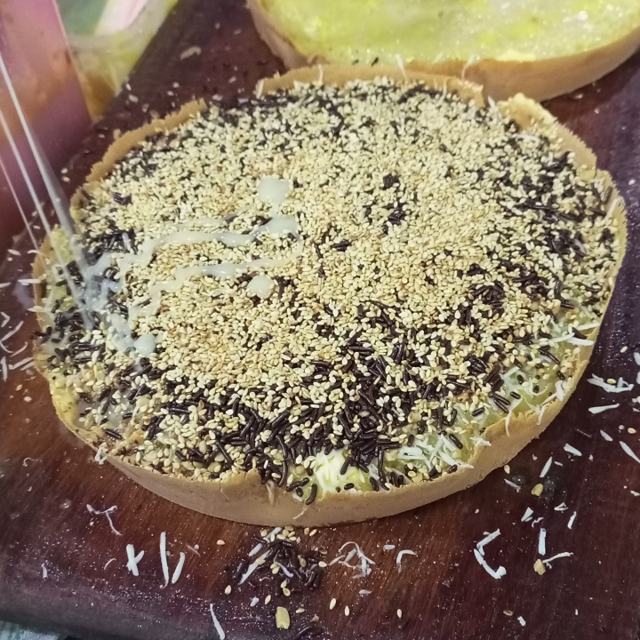 Keju Coklat Wijen