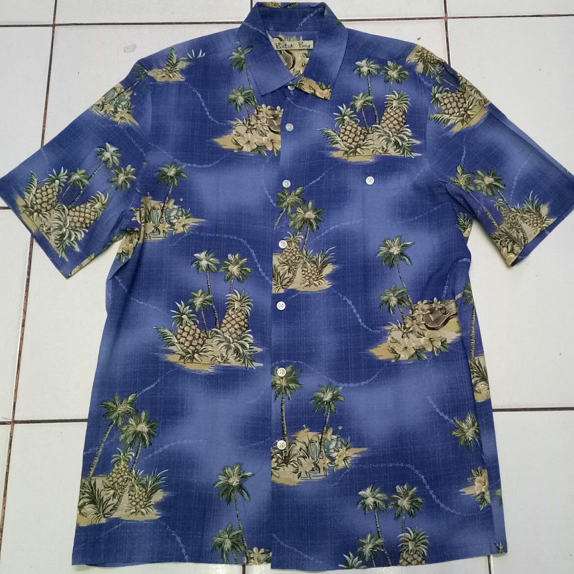 Kemeja Batik Bay