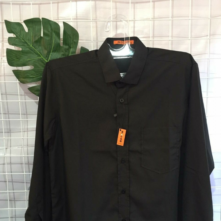 Kemeja Cowok Polos Hitam Panjang