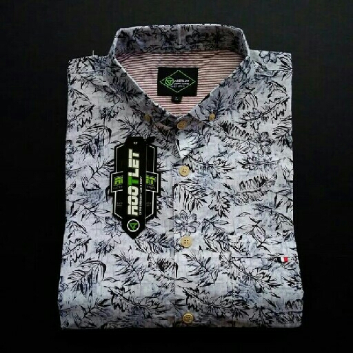 Kemeja motif Lengan Pendek